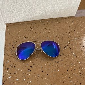 Womens aviator style sunglasses